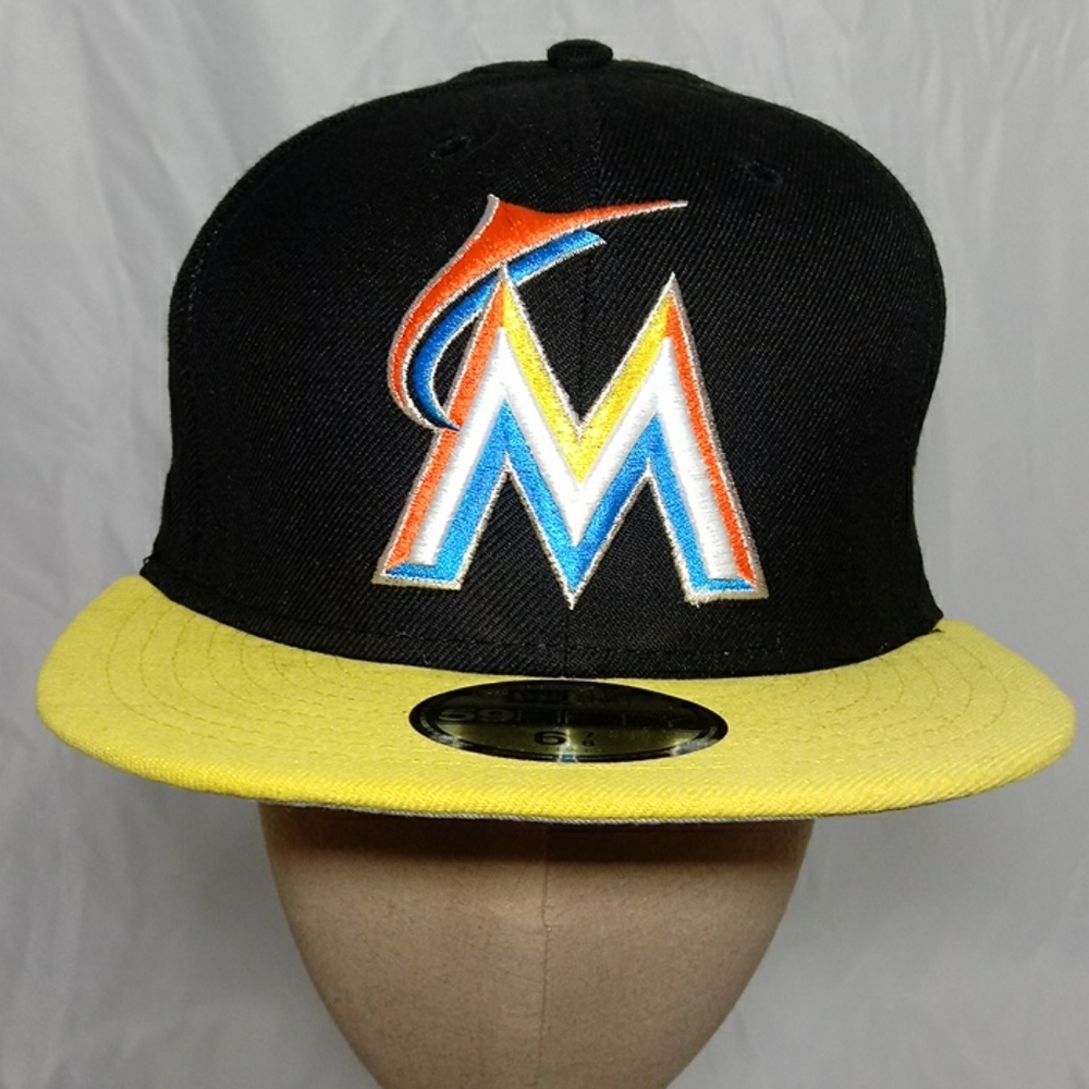 Miami Marlins Fitted Cap